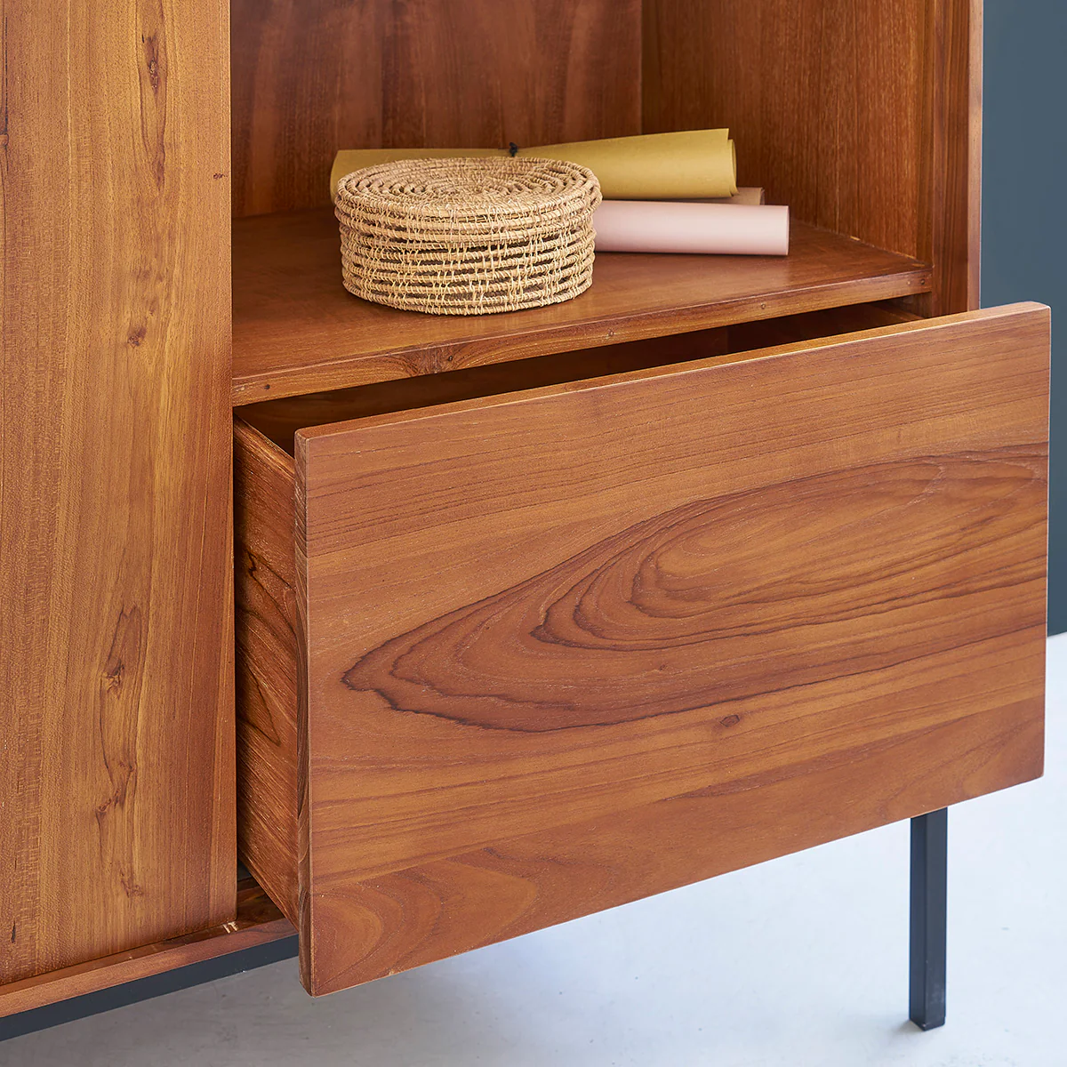 Armoire en teck massif et métal 110 cm - Image 4