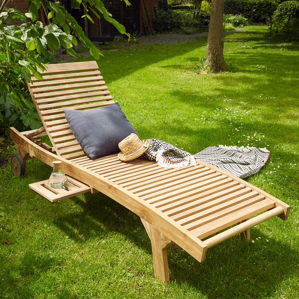 Bain de soleil en teck massif
