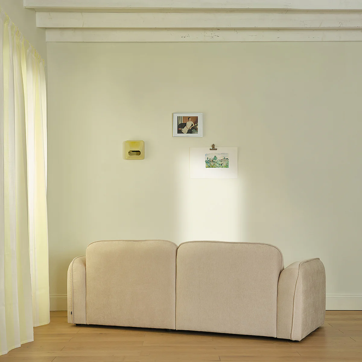Canapé droit 3 places en velours beige chiné - Image 4