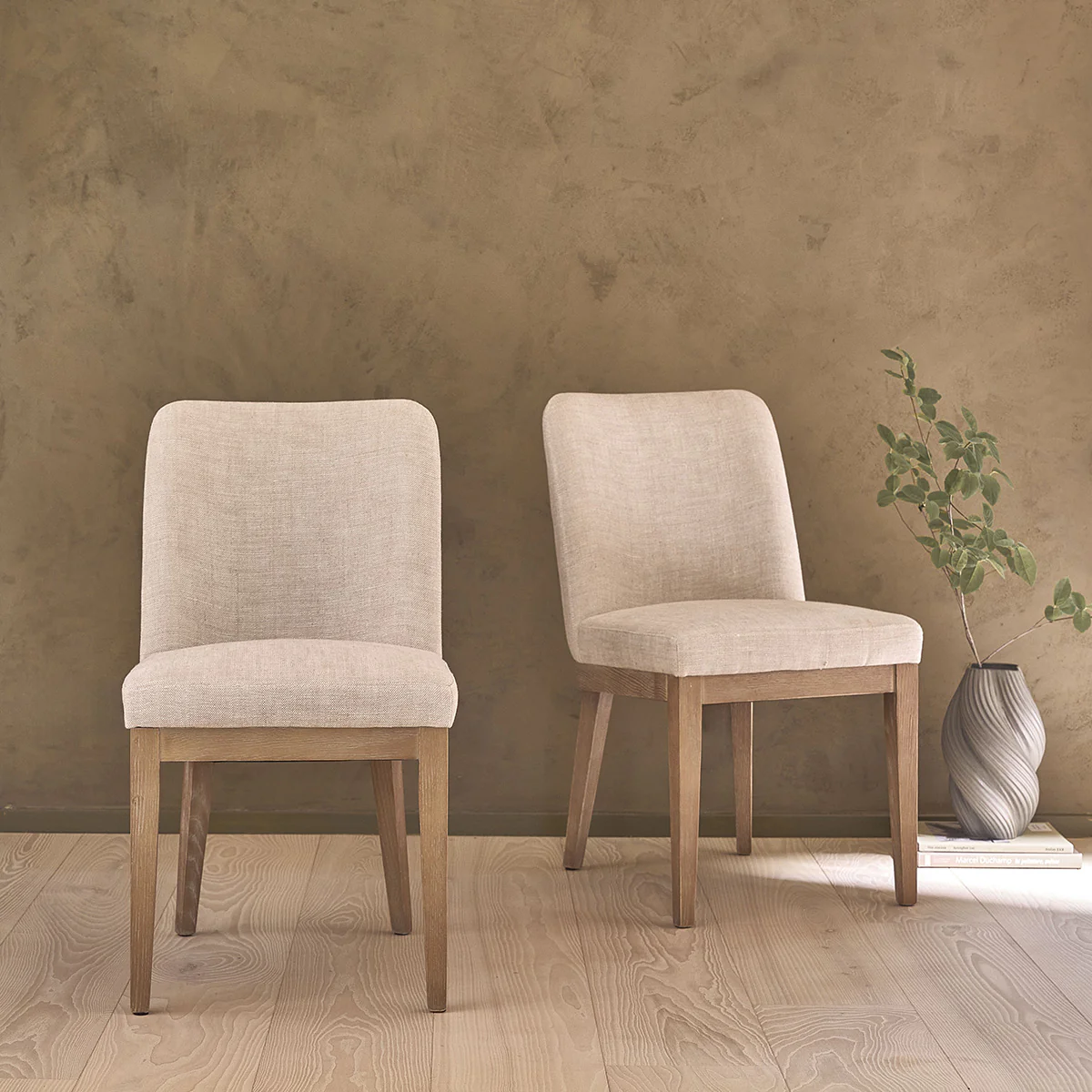 Chaise en chêne massif et tissu lin - Image 7