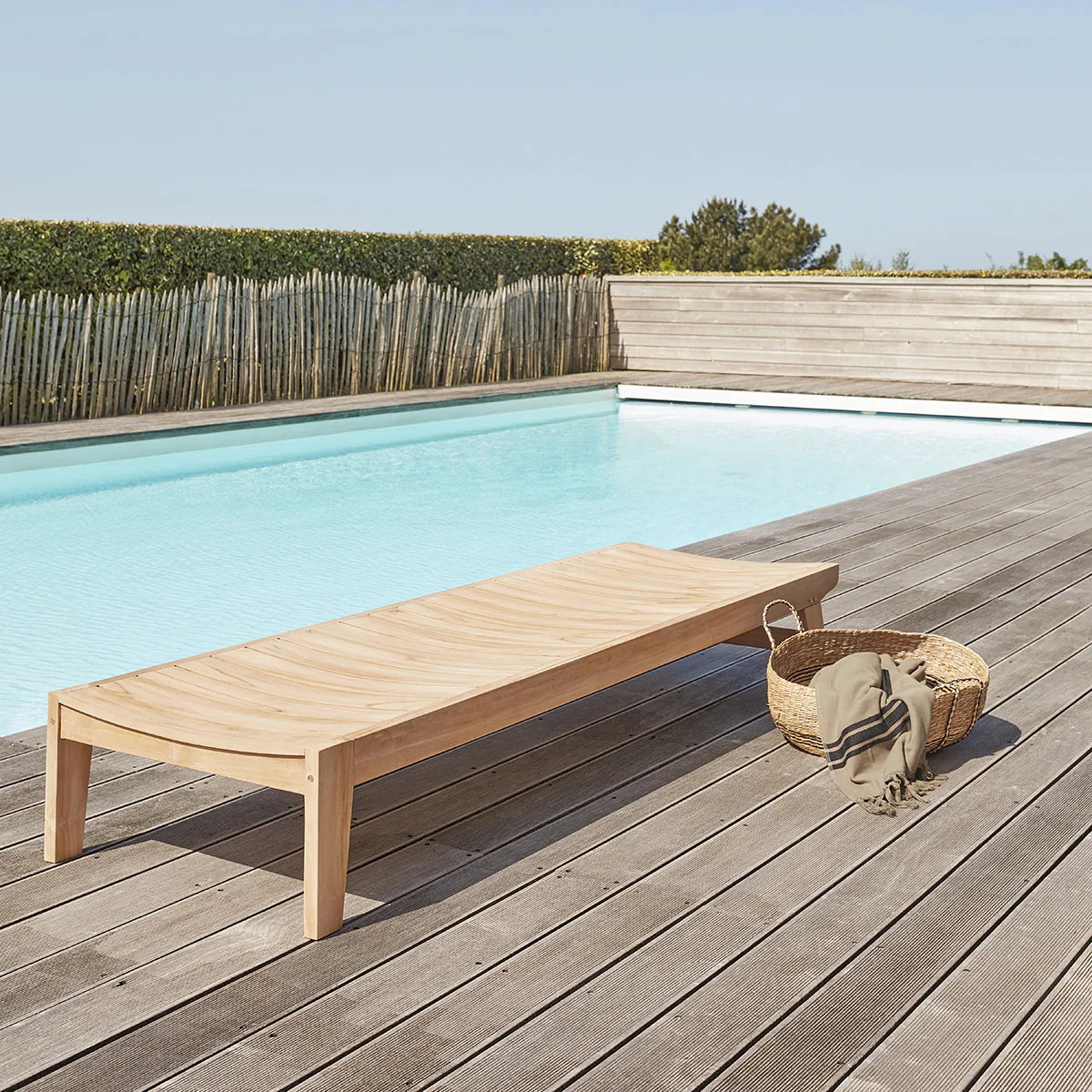 Ensemble bain de soleil et table basse en teck massif - Image 3