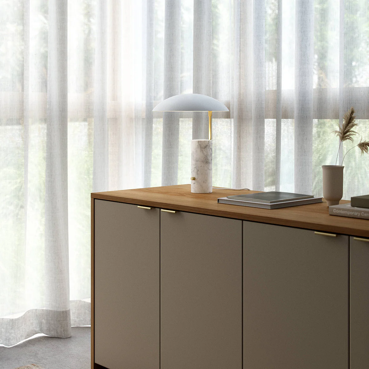 Lampe à poser en marbre blanc