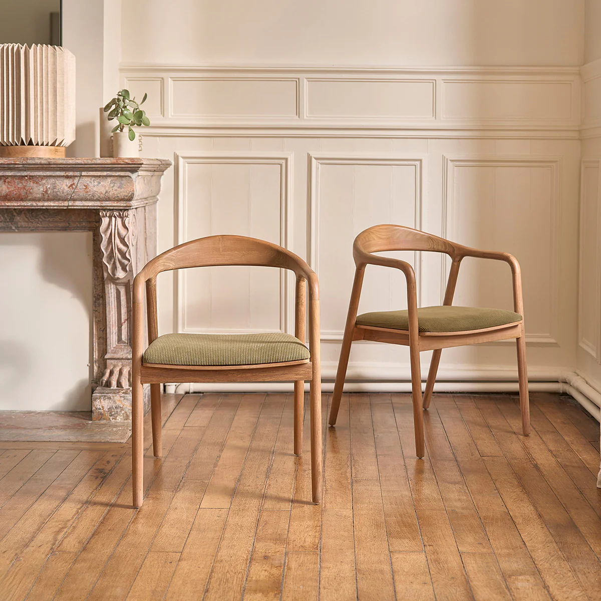 Lot de 2 chaises en teck massif assise velours côtelé kaki