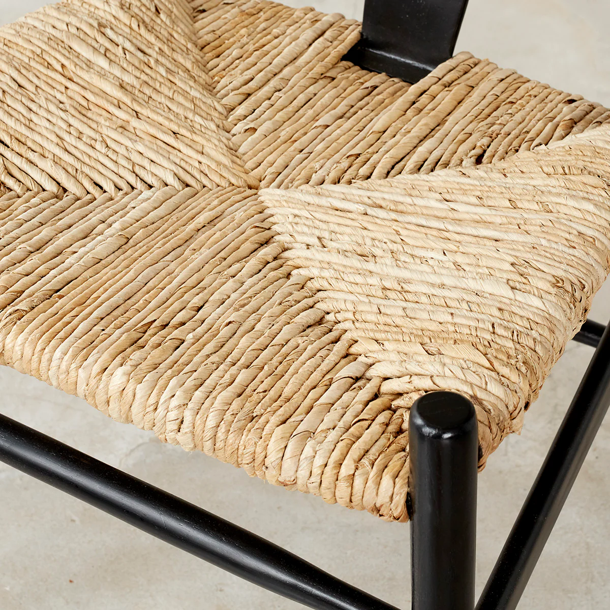 Lot de 2 chaises en mindi massif noires et corde naturelle - Image 5