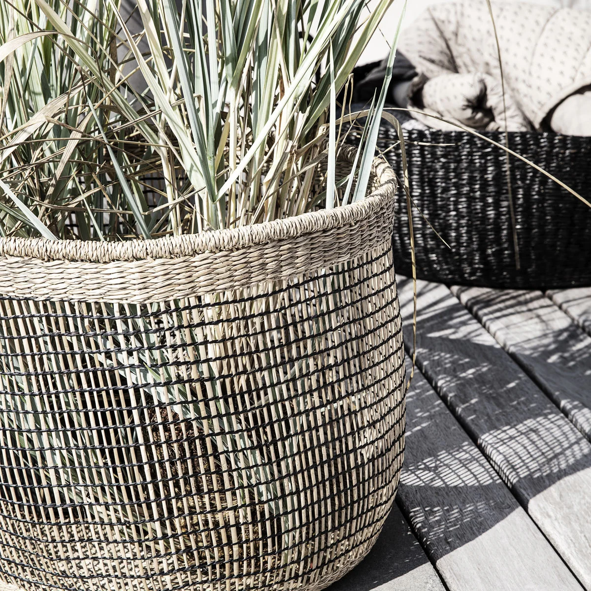 Lot de 3 paniers naturels et noirs - Image 4
