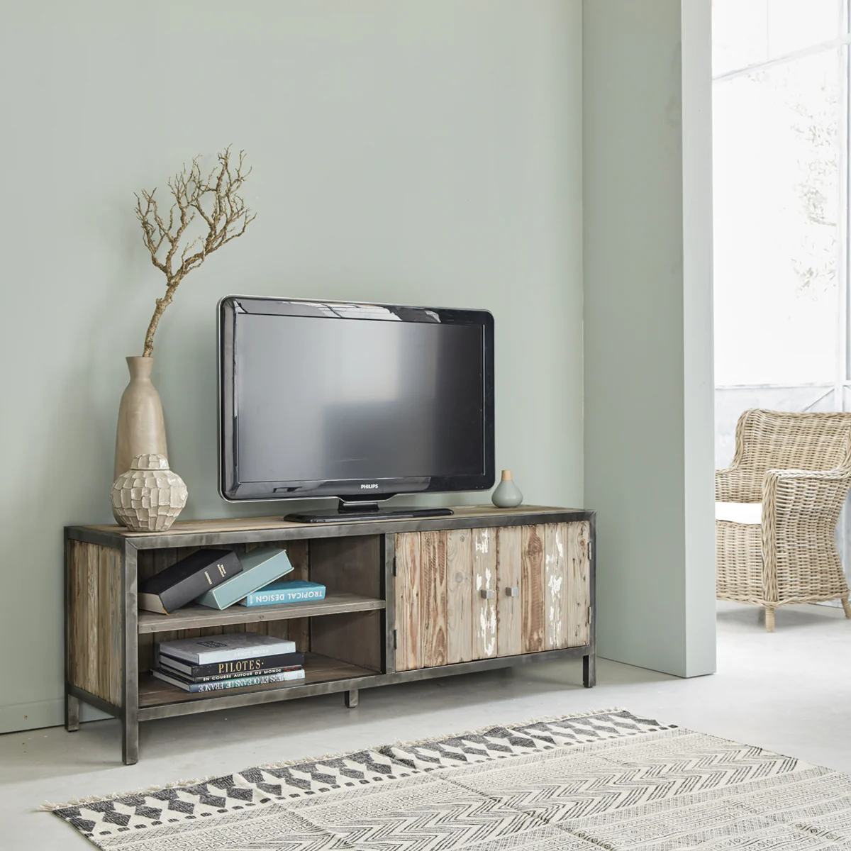 Meuble TV en bois recyclé massif et métal 150 cm