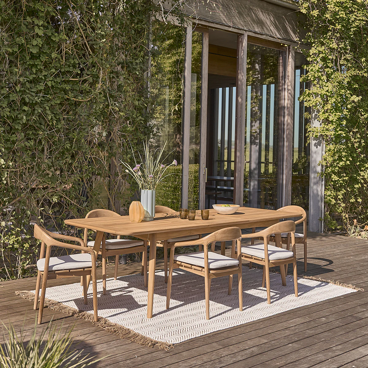 Salon de jardin en teck massif extensible 6/8 pers.