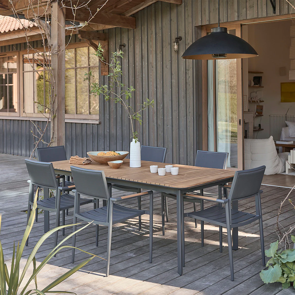 Salon de jardin en teck massif et aluminium 6/8 pers.