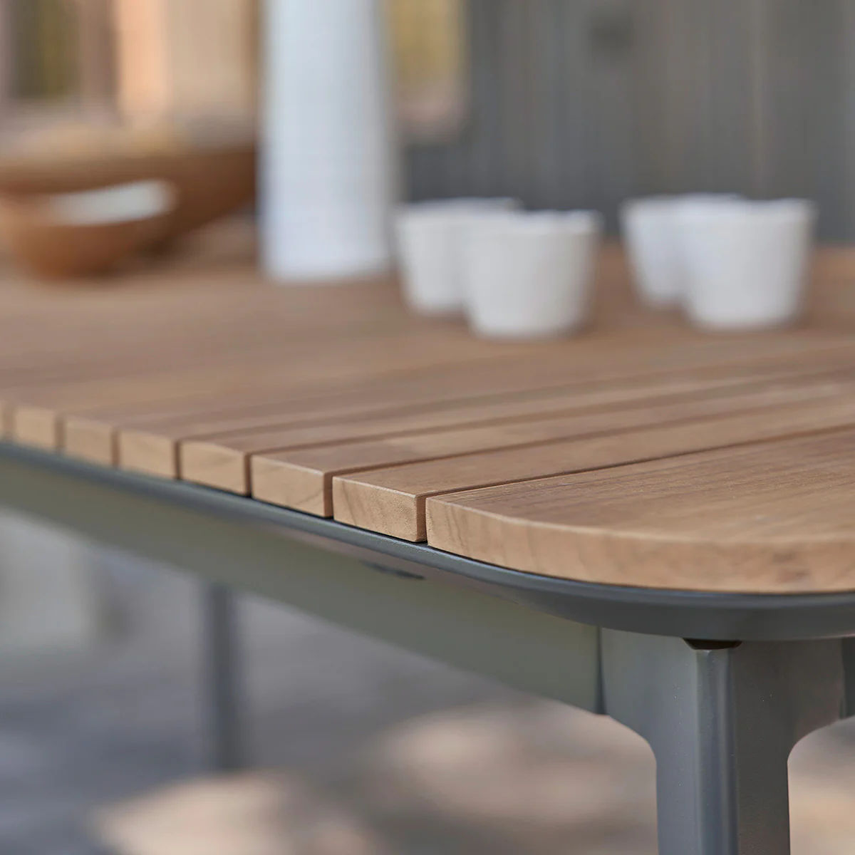 Salon de jardin en teck massif et aluminium 6/8 pers. - Image 3