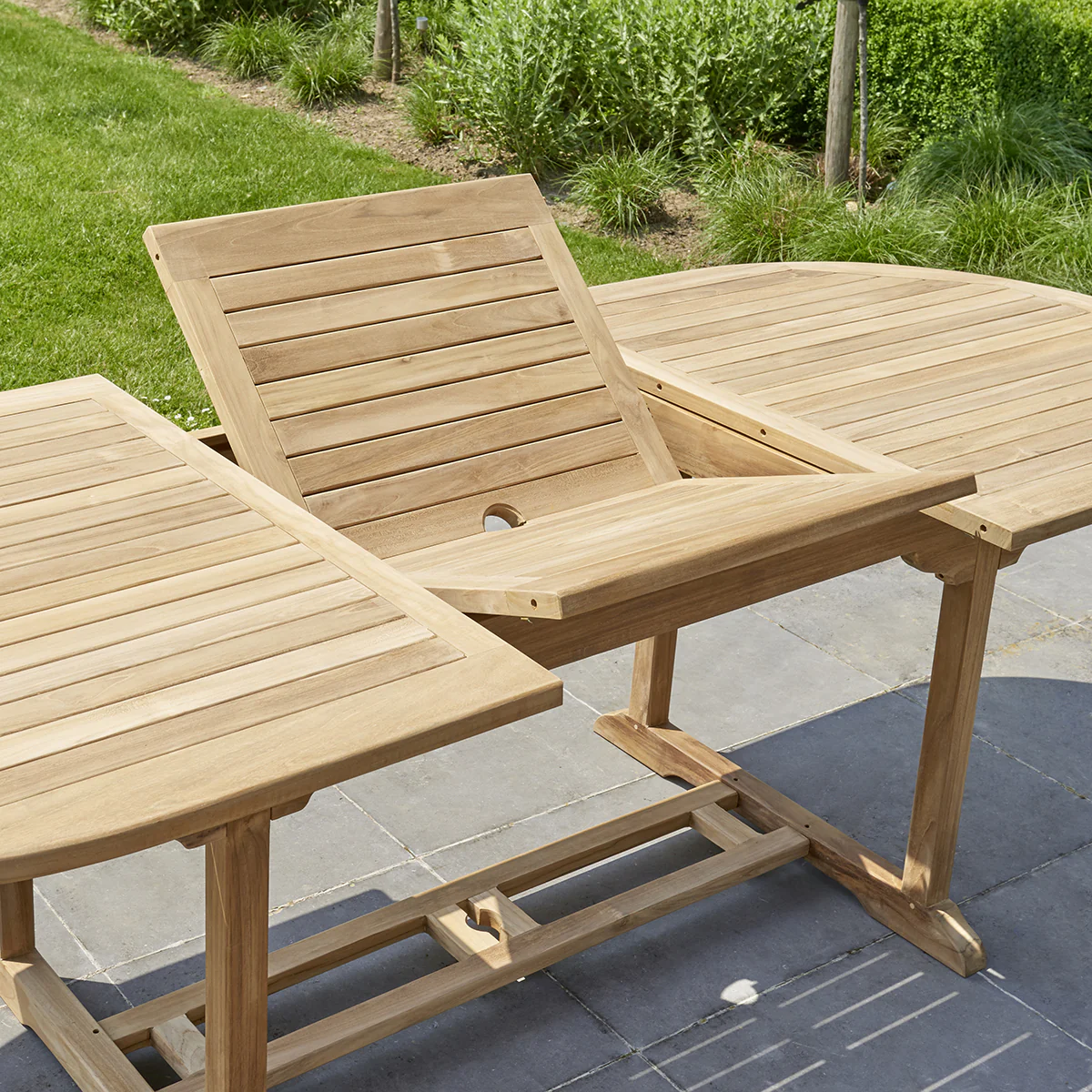 Salon de jardin en teck massif extensible 8/10 pers. - Image 4
