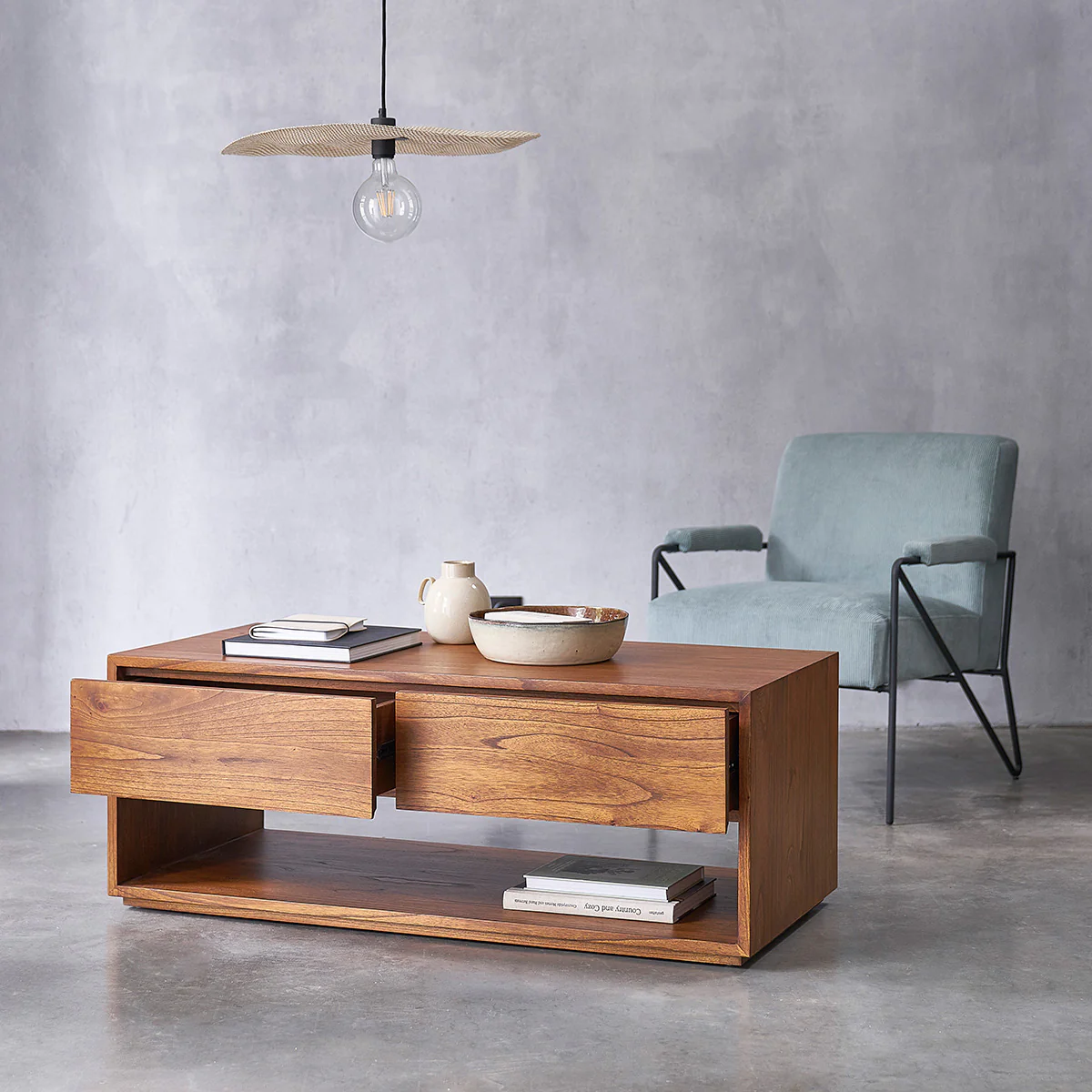 Table basse en mindi massif finition noyer 120 cm - Image 3