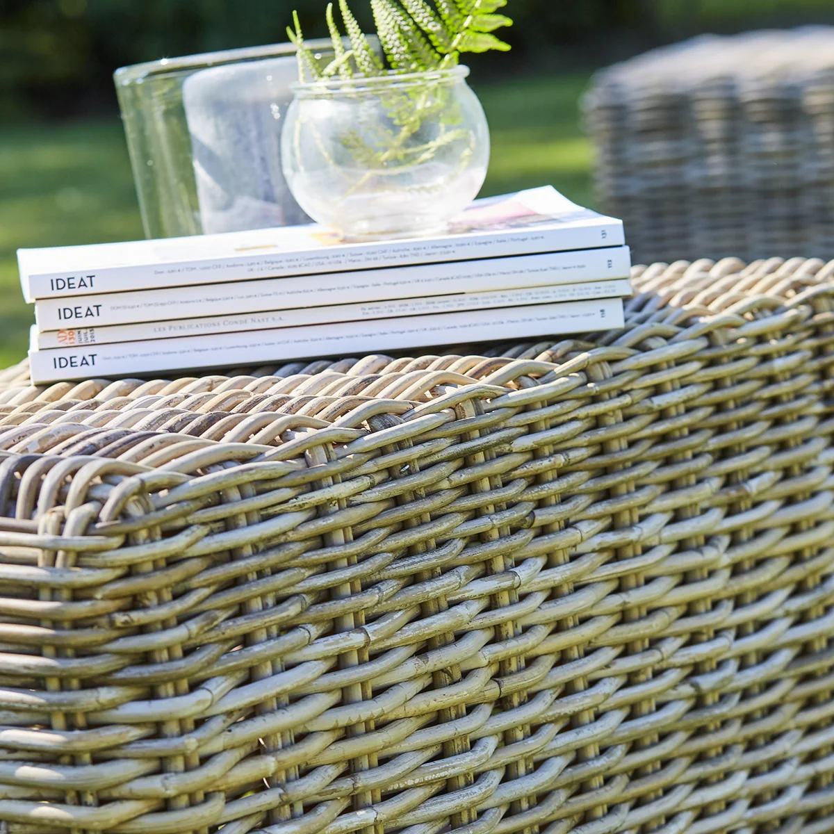 Table basse en kubu naturel - Image 3