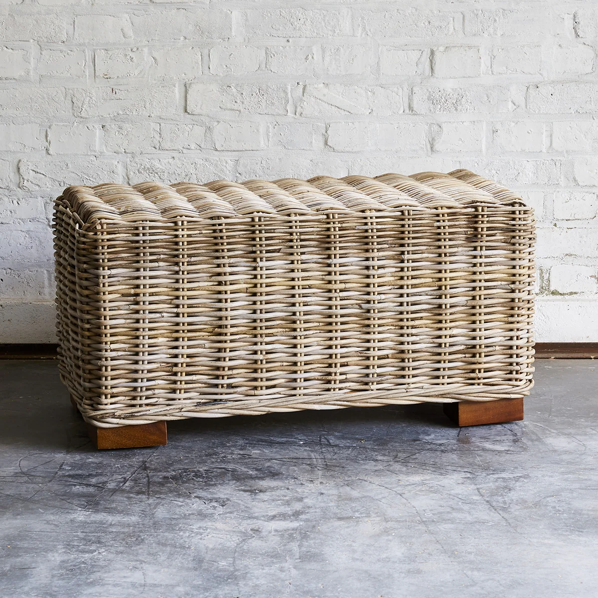 Table basse en kubu naturel - Image 6