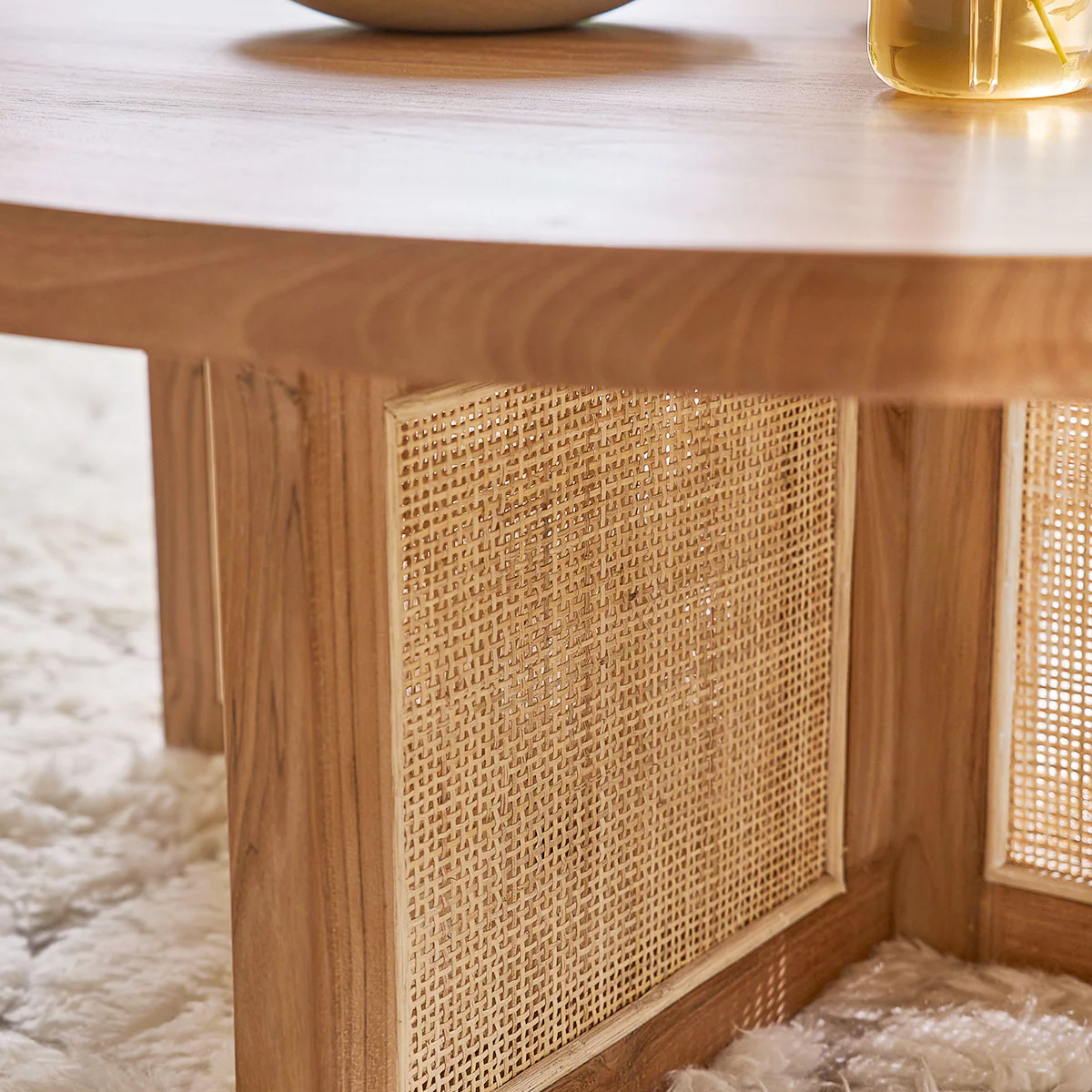 Table basse en teck massif pied cannage Ø 100 cm - Image 3