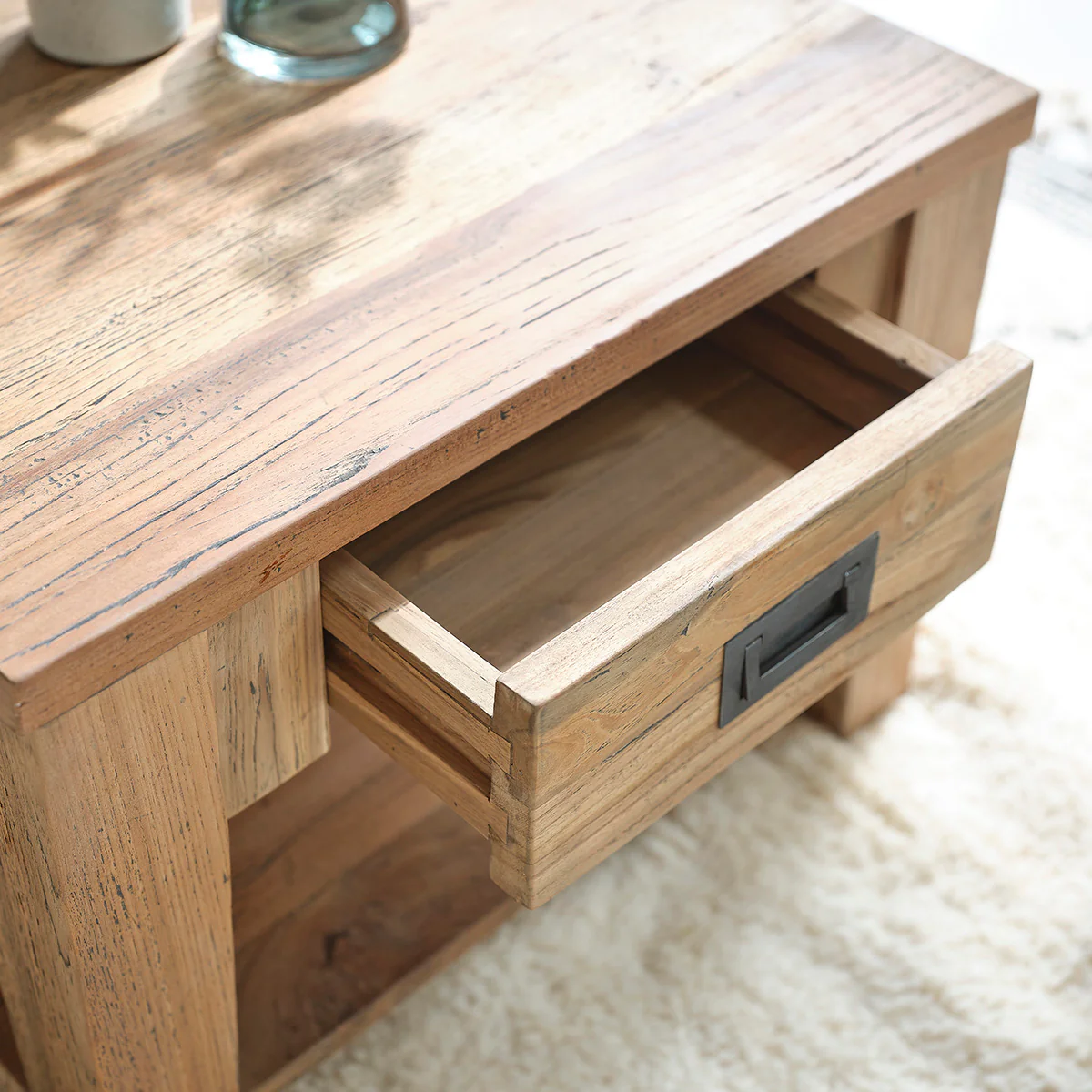 Table basse en teck massif recyclé 60 cm - Image 4