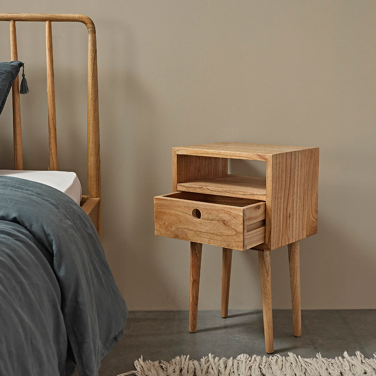 Table de chevet en mindi massif 65 cm - Image 3