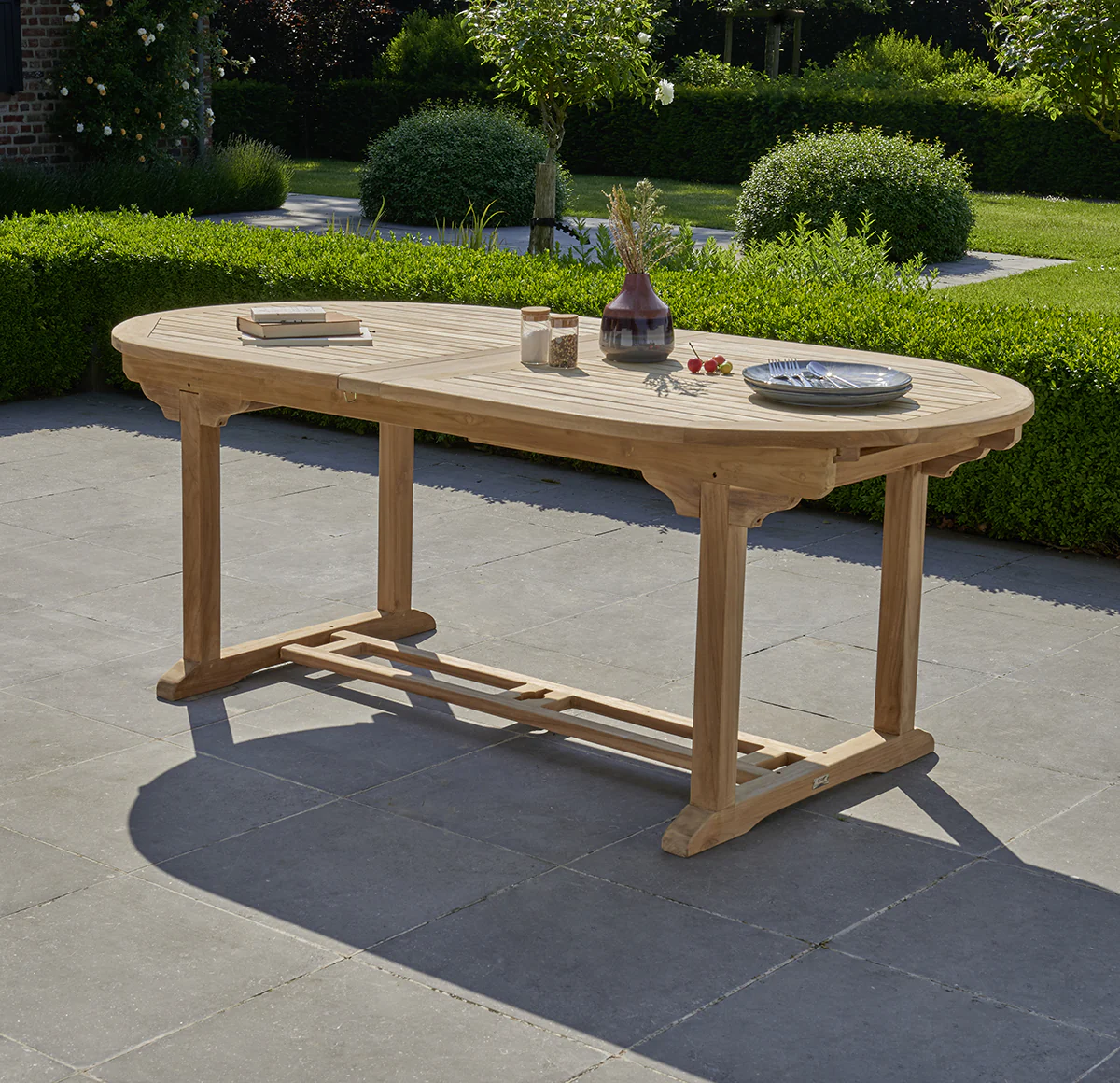 Table de jardin en teck massif extensible ovale 10/12 pers. - Image 3