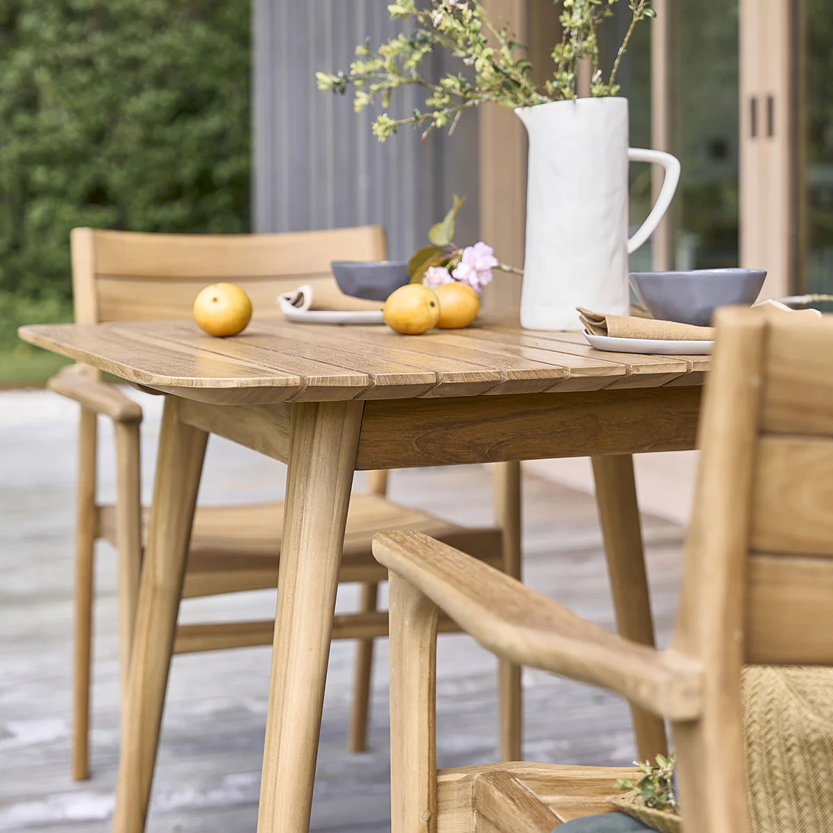 Table de jardin carrée en teck massif 2 à 4 pers. - Image 6