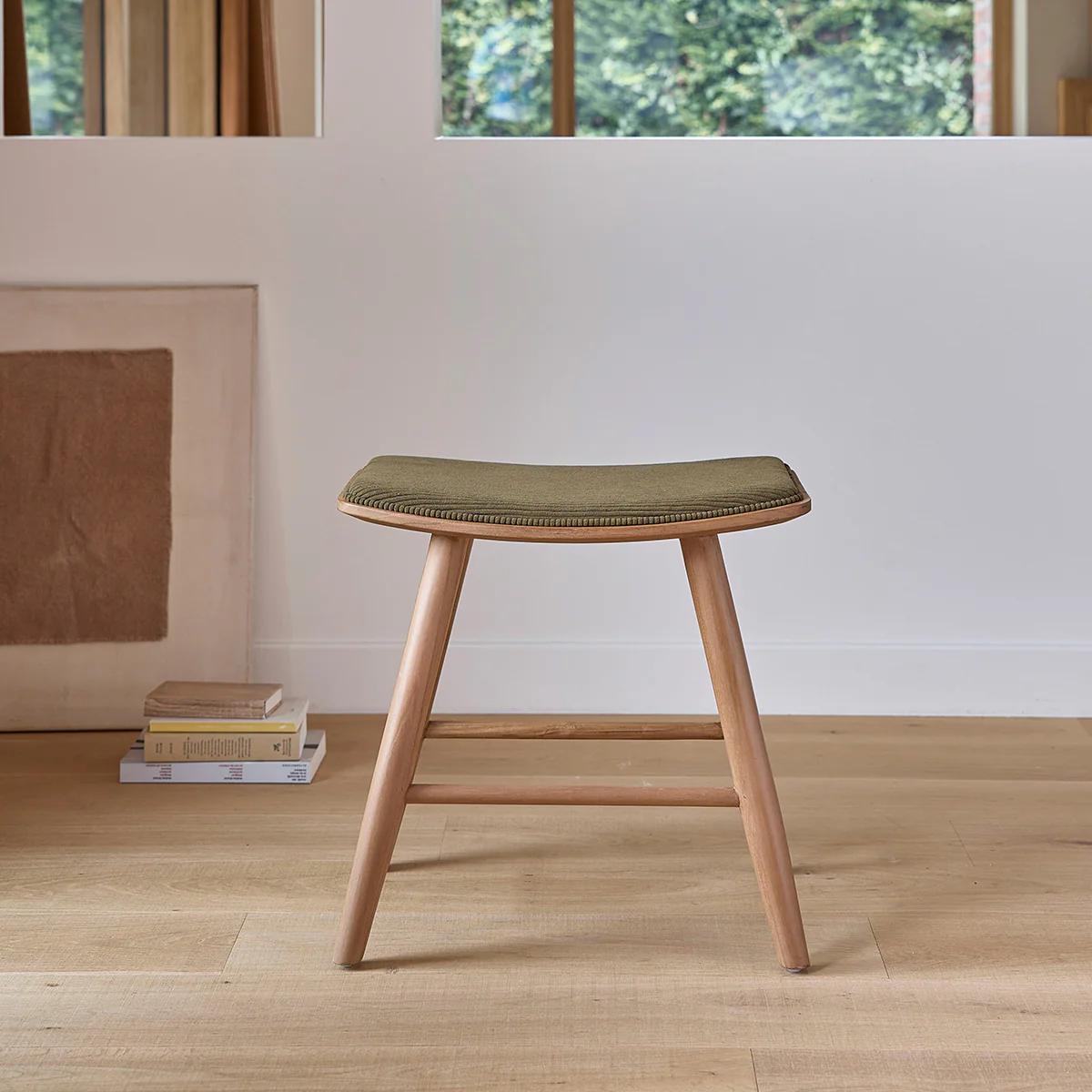 Lot de 2 tabourets de bar en bois de teck assise velours côtelé 45 cm - Image 4